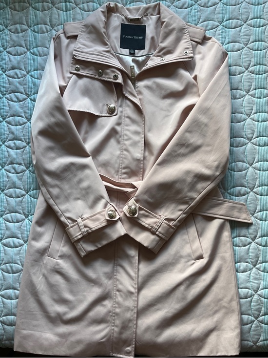 Ivanka Trump Jackets & Blazers - Ivanka Trump Blush Pink Trench Coat with Belt